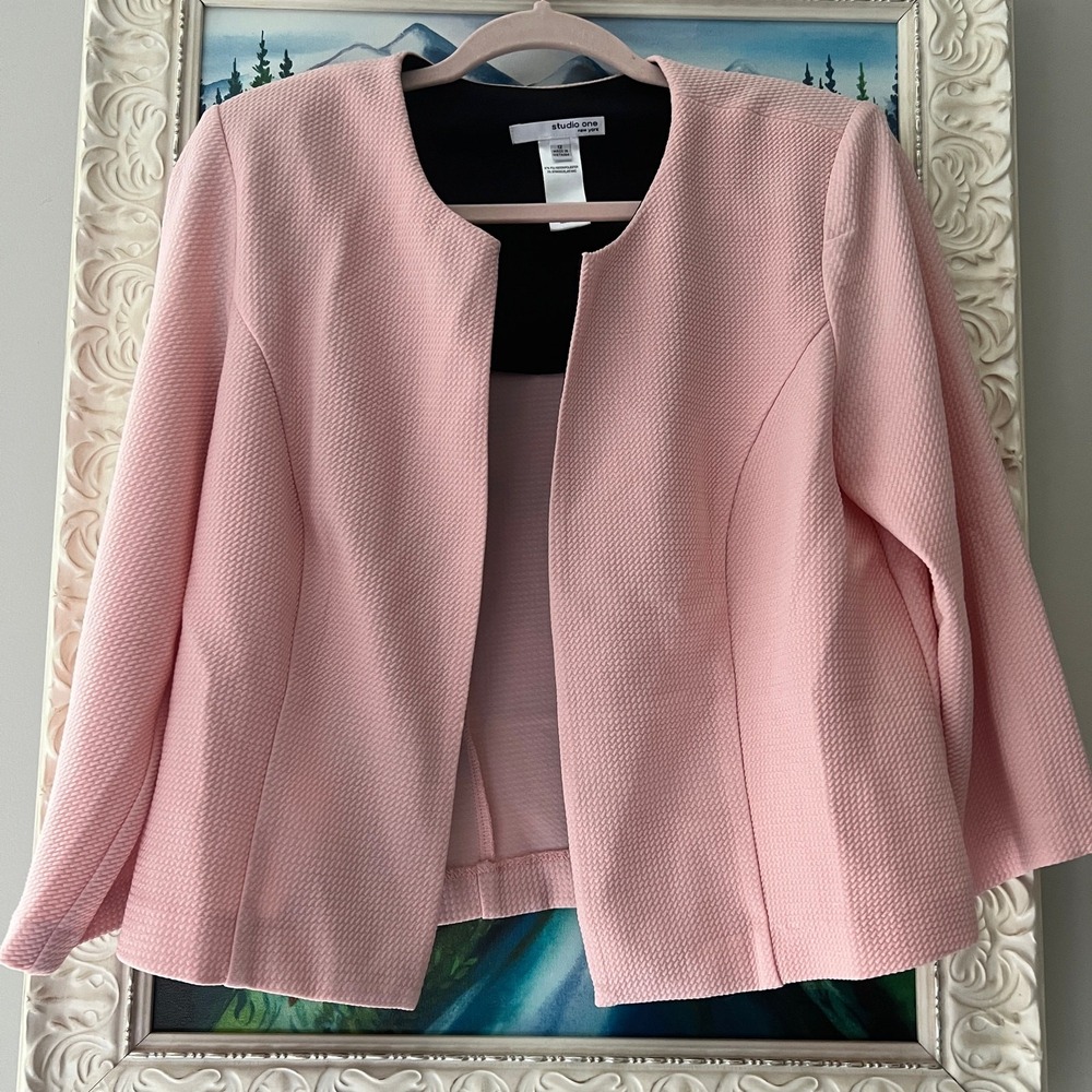 Studio one New York women's open blazer cardigan pink Sz 12‎ large shoulder pads